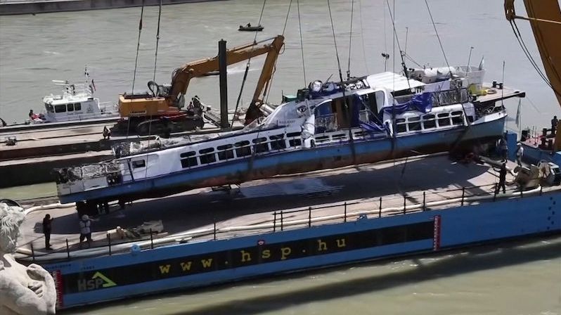 Tragickou srážku lodí v Budapešti natočil americký turista
